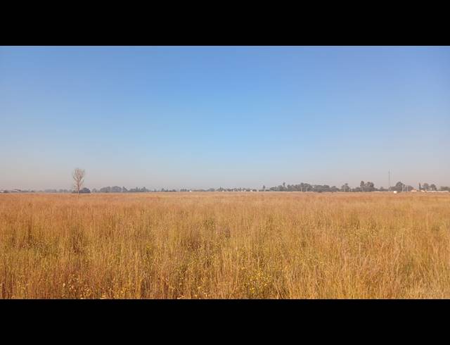 23,709M² VACANT LAND FOR SALE IN UNITAS PARK